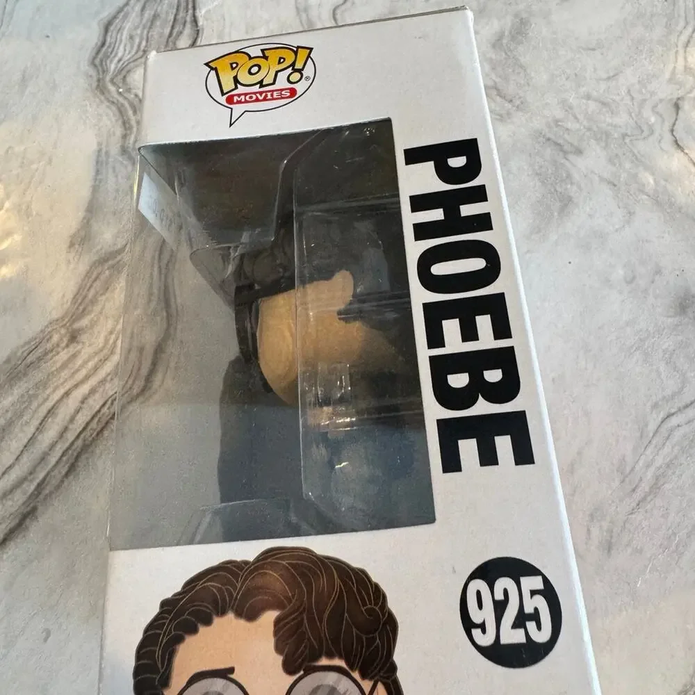 Phoebe Ghostbusters Funko Pop 925 (listing #2) - Picture 4 of 7